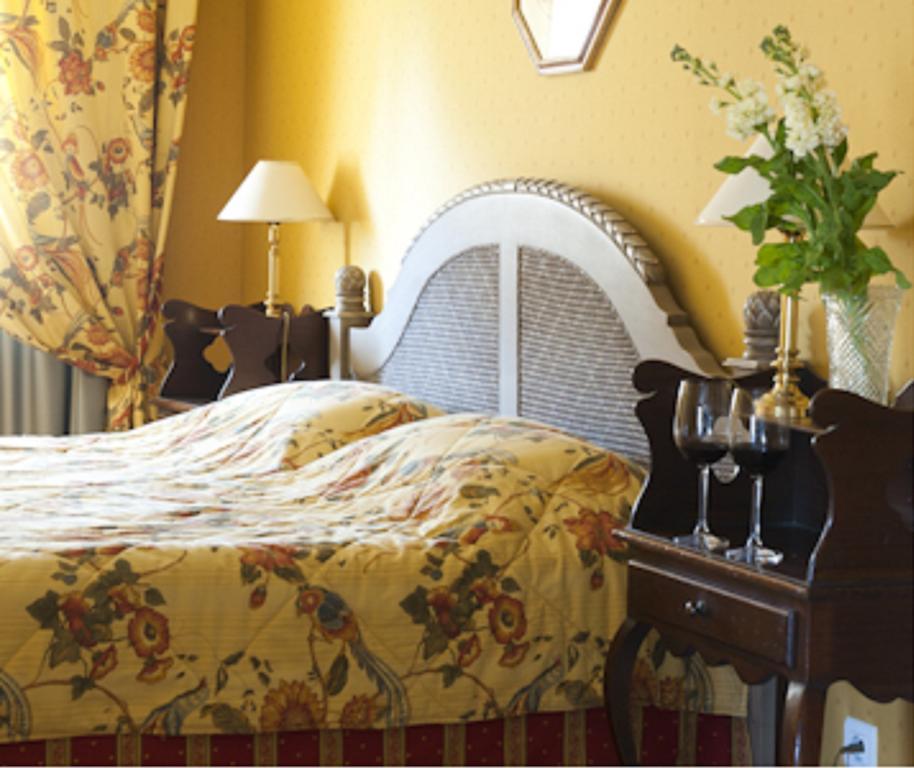 Hotel Restaurant Palais Cardinal Saint-Emilion Ruang foto